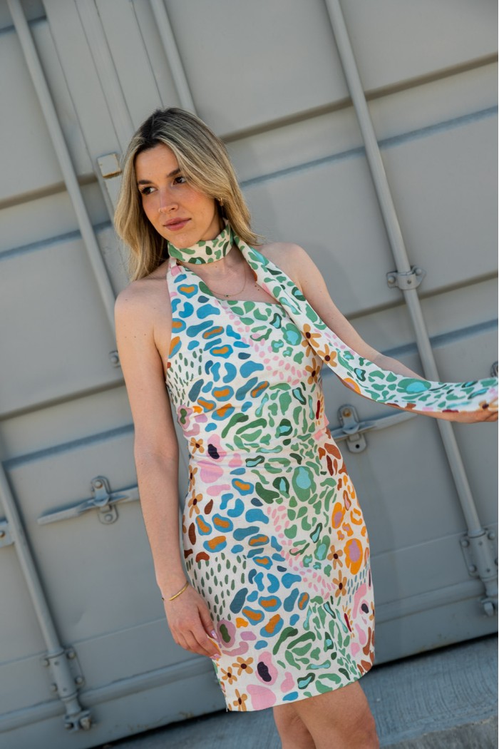 Κοντό φόρεμα με πολύχρωμα σχέδια